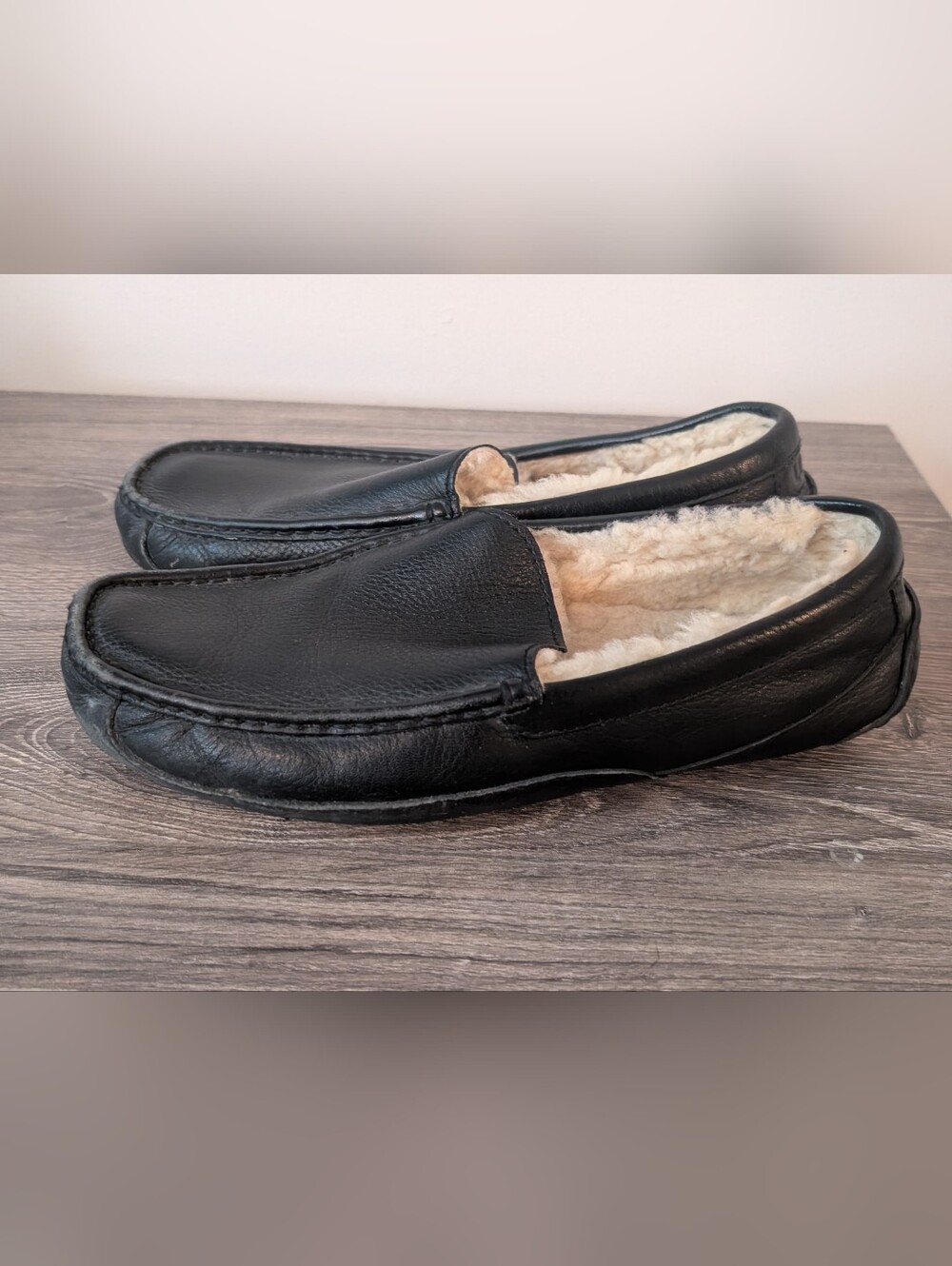 Ugg Mens Leather Sherpa Lined Loafer Shoes Size 11 - Picture 4 of 4